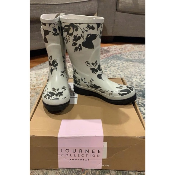 Chelsea Matte Red Women Women’s rain boots